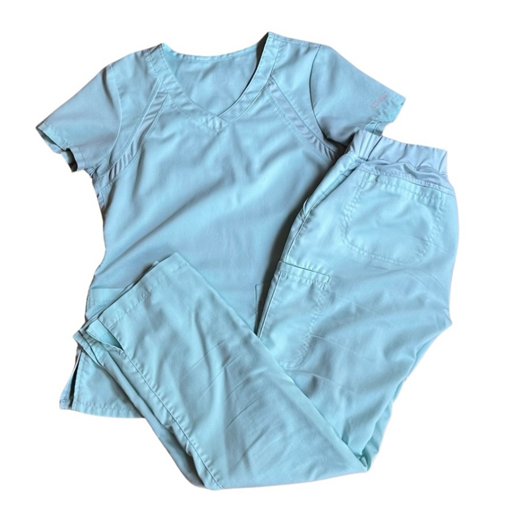 Grey’s Anatomy by Barco Aqua Mist Cargo Comfort Stretch Pant & Top Scrub Set XS